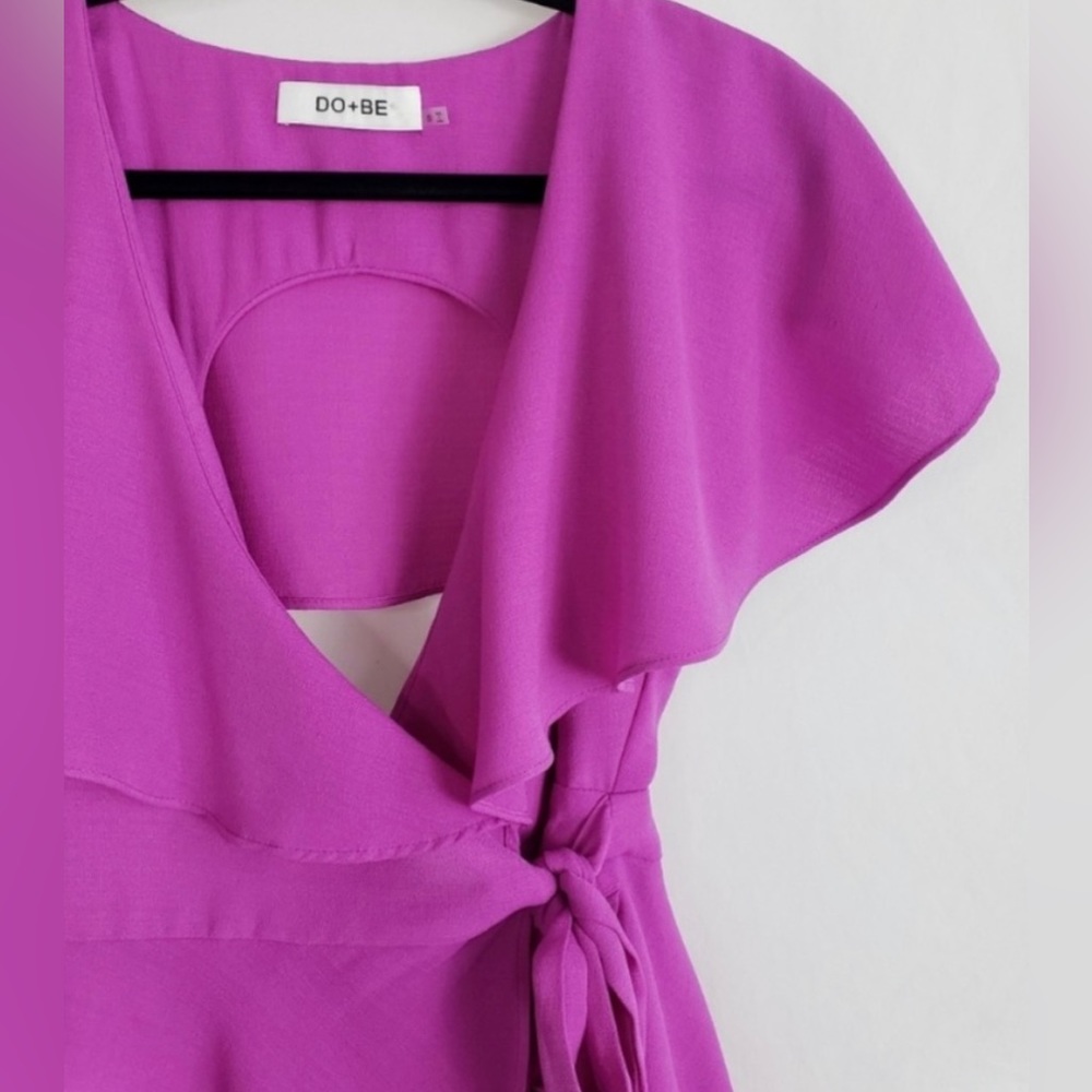 Do+Be Fuchsia Wrap Romper Size Medium - image 6